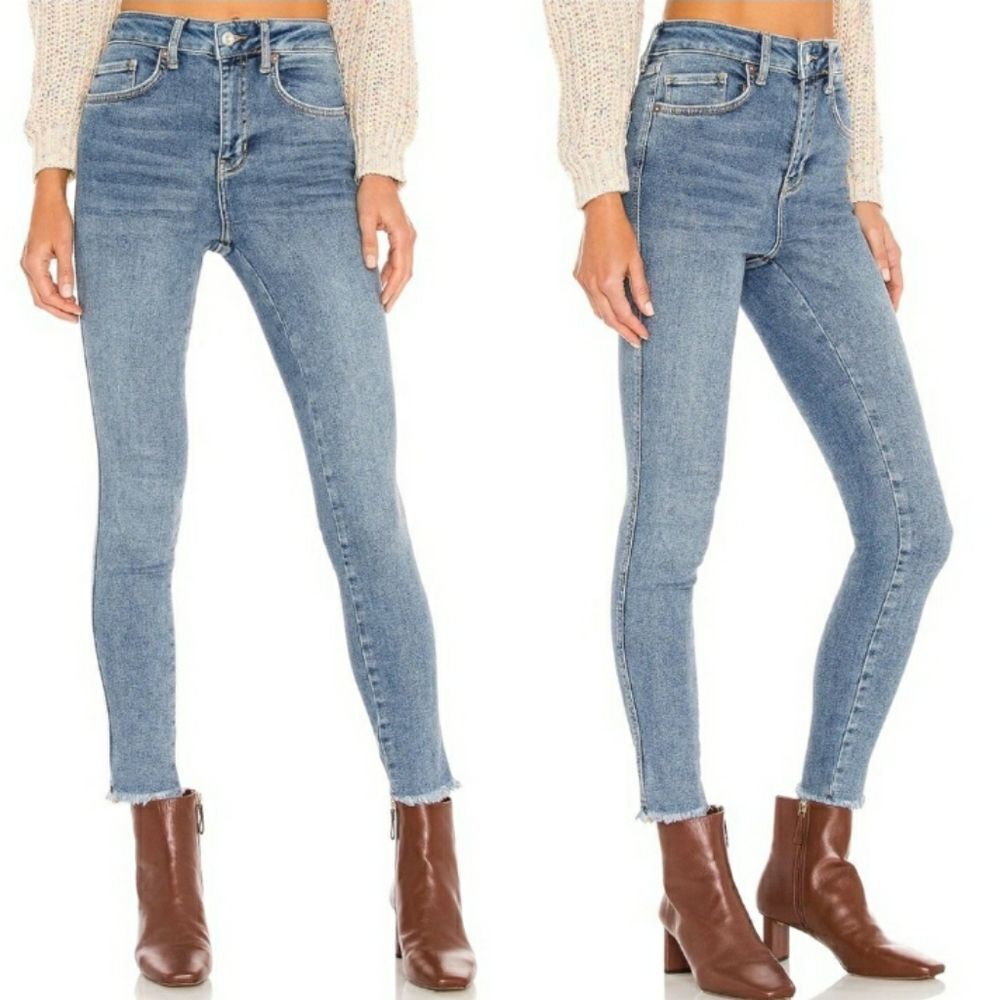 NWT Free People  raw high rise jeggings Sierra
